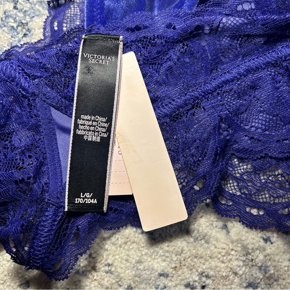 NWT Victoria’s Secret Blue Very Sexy Shine Logo Thong Size Large - Picture 5 of 6